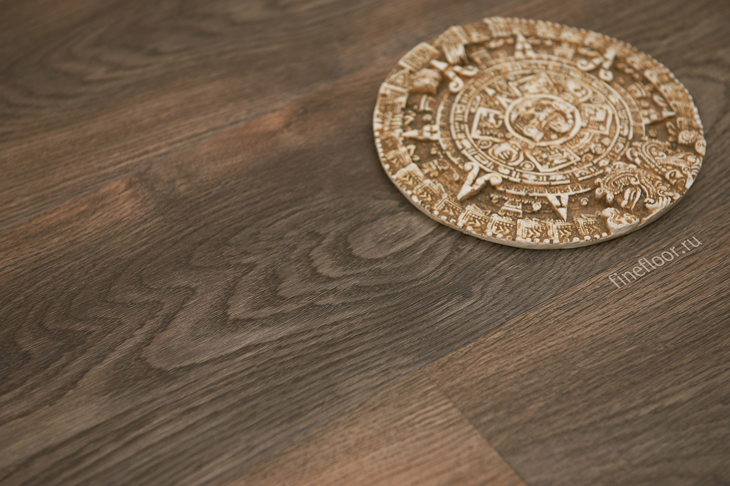 Виниловый пол FineFloor замковый Light Дуб Бревиш FF-1331 фото в интерьере